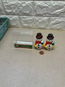 CHRISTMAS HOUSE SNOWMAN SALT AND PEPPER SHAKERS Holiday Decoration Kitchen - Picture 1 of 6