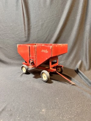 Vintage ERTL International Harvester Metal Gravedad Caja Grano Vagón 1:16 ROJO Foto 1 de 4