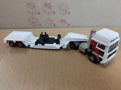 Coche Majorette Volvo Globetrotter TURBO HELICÓPTERO con remolque Francia Diecast Car Foto 1 de 4