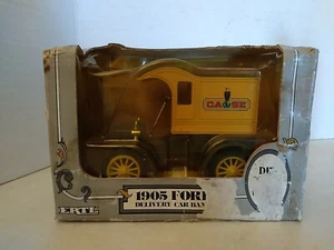 ERTL 1905 Ford  CASE Delivery Car Bank Die-Cast 1/25scale. (Damaged Box) - Picture 1 of 6