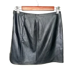 Hollister Faux Leather Full Back Zip Black Mini Skirt Women's Junior Size 1 - Picture 1 of 5