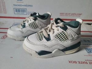 Nike Jordan 4 Niño Retro Blanco/Oxidado Verde-Blanco Talla 7C BQ7670 103 - Imagen 1 de 7