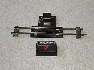 Am. Flyer S Operating Remote Control Automatic Uncoupler Track w/ Control Button - Picture 1 of 6