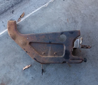 OEM 1971-72 Buick GS, Skylark & Sportwagon Hood Latch & Support GM #1235119 - Image 1 of 4