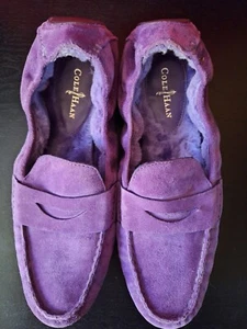 COLE HAAN $225 FAB PURPLE SUEDE FAUX FUR LINED DRIVING LOAFERS EUC FLATS 42 10.5 - Picture 1 of 10