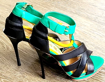 Zapatos de tacón de aguja LAMB Sabdal verde negro amarillo cuero con tiras 🇯🇲 6,5 Foto 1 de 4