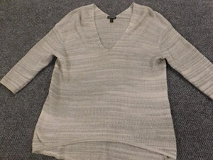 Express Womens Sweater Extra Small Beige Pullover stretch v-neck - Picture 1 of 12