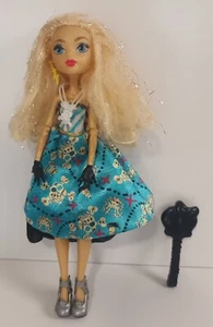 Mattel Monster High Doll Shipwrecked Dayna Treasura Jones 2016 Toy Rare - Picture 1 of 7
