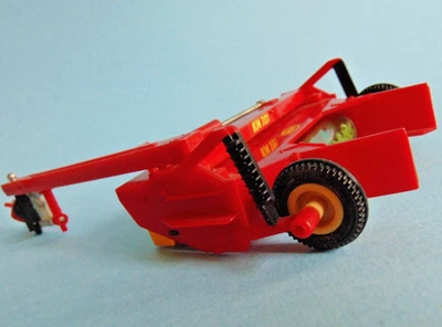 Modellino tagliaerba Vicon KM321 giocattolo Britains rosso scala 1:32 funzionante - Immagine 1 di 4