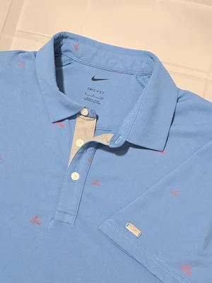 Polo de golf Nike con patrón de langosta para hombre talla pequeña Foto 1 de 4