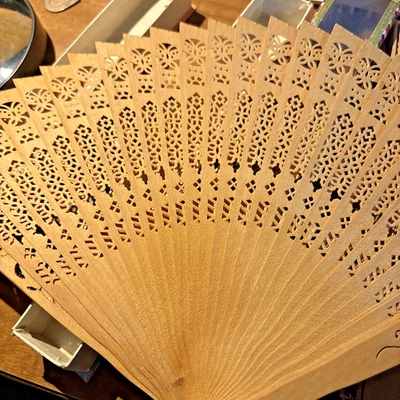 Antiguo Lote Ventilador Vintage Mano Personal Japonés 2 Papel 3 Madera Foto 1 de 4