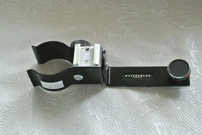 Hasselblad Adjustable Flash Bracket 45039   Excellent Condition - Image 1 of 3
