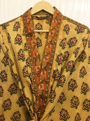 Bata kimono midi de seda pura hasta la rodilla vestido kimono de seda amarillo MKMO2213 Foto 1 de 4