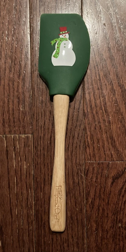 Pampered Chef Snowman Scraper Green #2399 Discontinued Holiday Christmas - Image 1 of 1