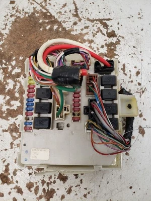 Fuse Box Engine VIN A 4th Digit VQ40DE Fits 05-07 XTERRA 1410292 - Image 1 of 4