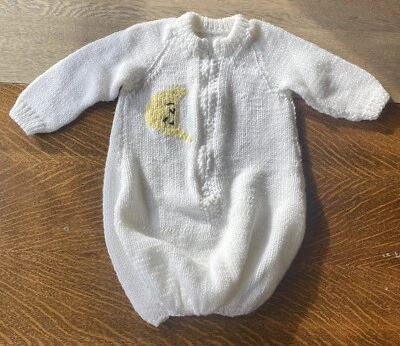 Saco de dormir tejido hecho a mano vintage para bebé unisex luna creciente blanco amarillo cremallera Foto 1 de 4