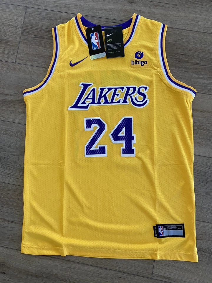 Jersey Kobe Bryant #24. Juvenil XL Amarillo LA LAKERS Foto 1 de 4