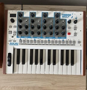 AKAI TIMBRE WOLF 4 Voice Analog Synthesizer - Picture 1 of 8