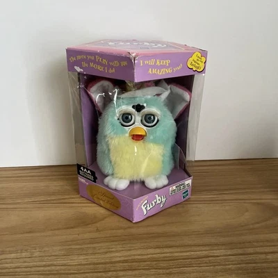 2000 Furby специальный ограниченный выпуск Пасхи новый в коробке - Изображение 1 из 4