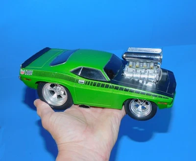 2000 FUNLINE MUSCLE MACHINES 1970 PLYMOUTH CUDA 1:18 SCALE DIECAST - Image 1 of 4