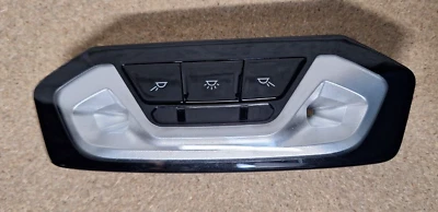 Luz LED de cortesía de lectura techo trasero berlina deportiva BMW Serie 3 G20 M 791081301 Foto 1 de 4