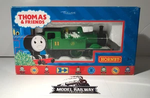 Hornby 00 GAUGE ~ R9070 - THOMAS COLLECTION *OLIVER* SUPER RARE GREEN TANK BOXED - Picture 1 of 2