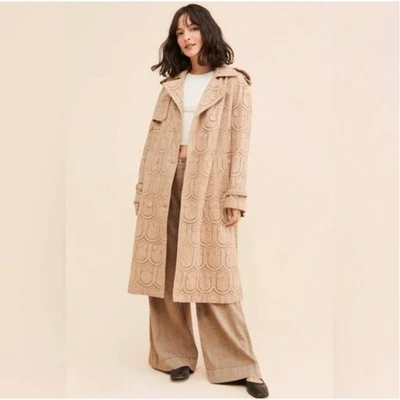 Gabardina Farm Rio Algodón Piña Ojales Talla Mediana Doble Pecho Beige Foto 1 de 4