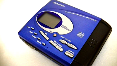 Restored VINTAGE SHARP MINIDISC WALKMAN PLAYER RECORDER MD-SR70, Works very well - Image 1 of 4