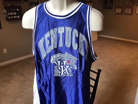 University Kentucky Wildcats Basketball Jersey Size Small Cover