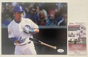 Willson Contreras Signed Autographed Glossy 8x10 Photo Chicago Cubs : JSA COA - Picture 1 of 3