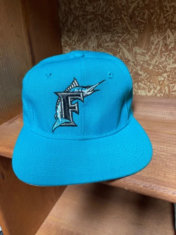 Vintage Florida/Miami Marlins MLB ball cap 100% Wool 7 1/4 Fitted Mint condition Cover