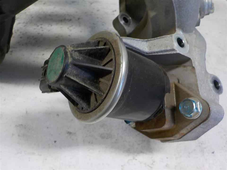 Juego de válvulas de emisión 18011-RB0-000 2011 2012 2013 2014 2015 2016 HONDA CR-Z EGR 2011  Foto 1 de 1