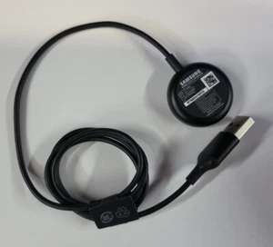 Samsung Original Galaxy Watch 3/4 - Wireless Charging Dock EP-OR825 - NEW - Picture 1 of 2