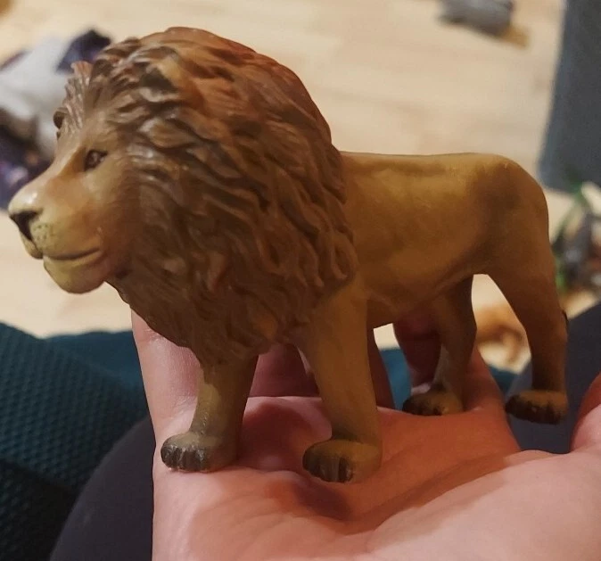 Terra by Battat Lion Figure Safari Zoo Animal Realistic Miniature Figurine Toy - Image 1 of 4