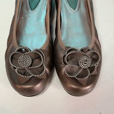 Fitzwell Brown Metallic Flats 39 Womens Size 8.5 WW Slip On & Floral Decoration