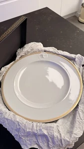 Versace Medallion Meandre D'Or dinner plates (white with gold rim) - Picture 1 of 8