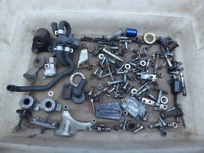 1992 Yamaha FZR600 Genesis Y236) diversos parafusos de bicicleta peças suportes de montagem - Imagem 1 de 4