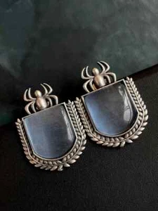 Spider Shape Oxidized Stud Earring - Picture 1 of 4