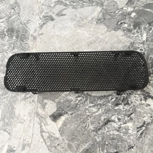 OEM Microsoft Xbox 360 FAT Negro PANEL LATERAL VENTILACIÓN Parrilla Bisel Parte X800370 - Imagen 1 de 2