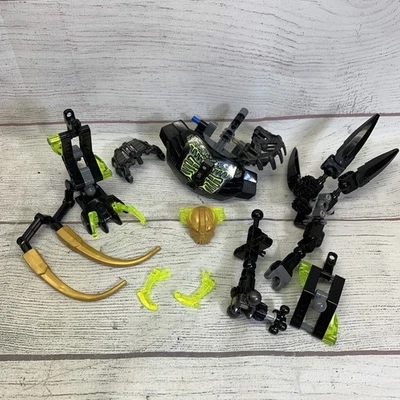 LEGO BIONICLE: Umarak the Destroyer Parts Mask Gold Tail Claws Chest 71316 - Image 1 of 4