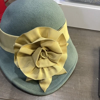 Kathy Jeanne Vintage Greenish Blue Wool Floral Cloche Hat One Size Made In USA - Image 1 of 4