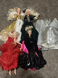 Vintage Barbie Holiday Barbie Dolls Bundle Christmas Barbies - Picture 1 of 11