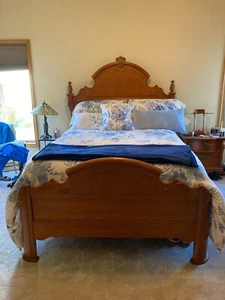 Lexington Furniture victorian sampler bedroom set - Picture 1 of 4