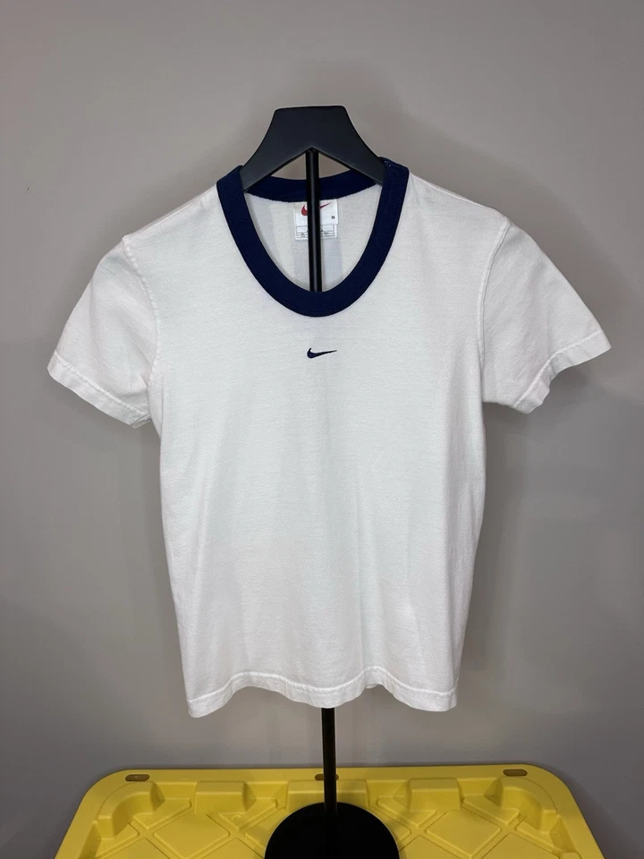 Patinador Swoosh Central Bordado Pequeño Para Mujer NIKE De Colección Años 90 Hecho en EE. UU. Foto 1 de 4