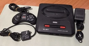 Sega Mega Drive 2 II Classic MK-1632-50 Console 1x Controller AUS TESTED WORKING - Picture 1 of 7