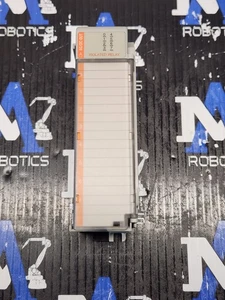 Modulo di uscita Allen Bradley 1769-0W8I - Foto 1 di 5