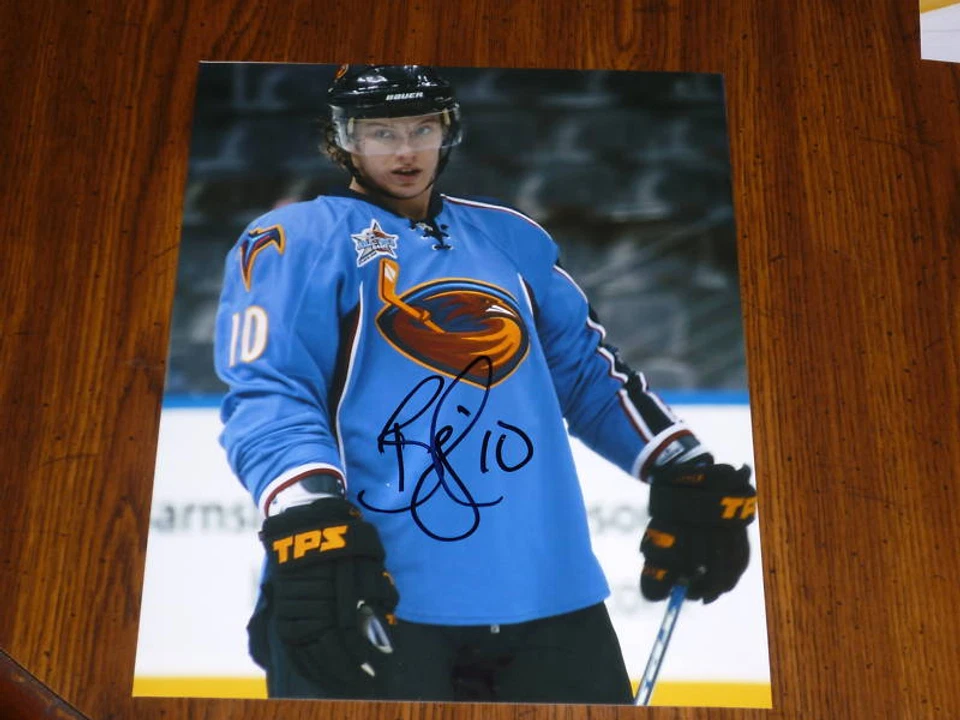 FOTO 8X10 BRYAN LITTLE AUTOGRAFIADA THRASHERS Foto 1 de 1