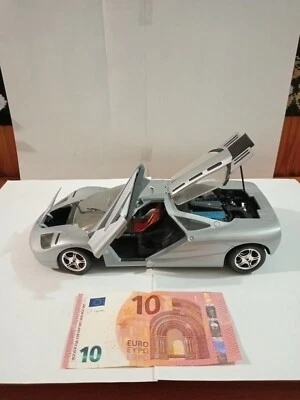 BMW E POWER PROTOTIPO F 1 MARCA GUILOY MADE IN SPAIN  1:18 MODELLINO PERFETTO - Immagine 1 di 4