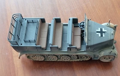 véhicules miniatures 1/50 militaires CORGI  Véhicule semi-chenille 1943 - Photo 1/4