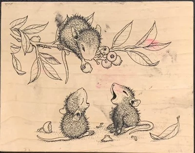 Stampa Rosa House Mouse Eating Blueberries Rubber Stamp - Image 1 of 3